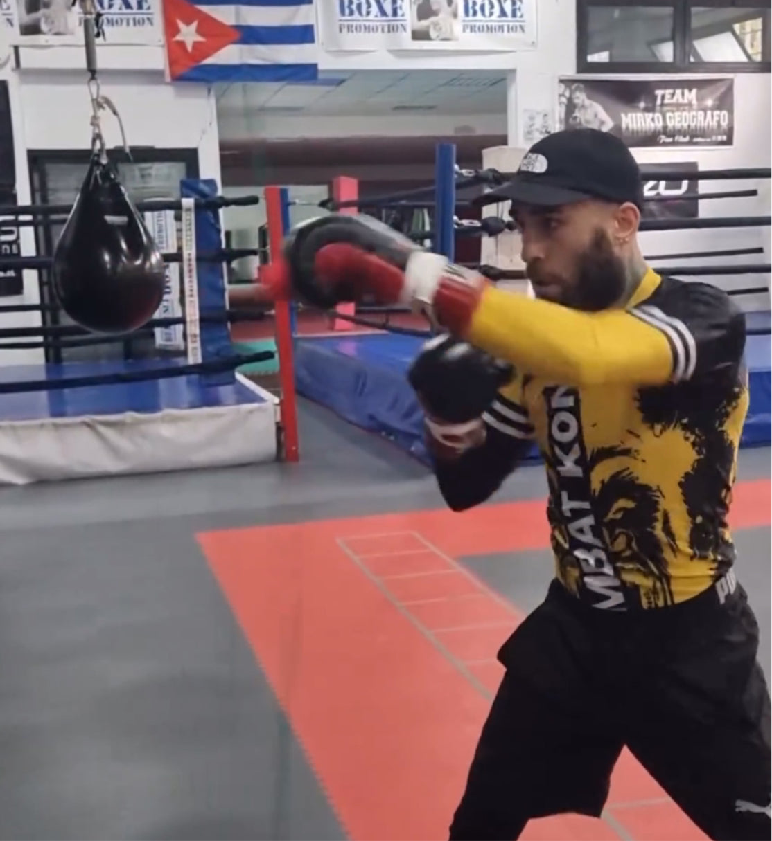 GoldKong Long Sleeve Rashguard