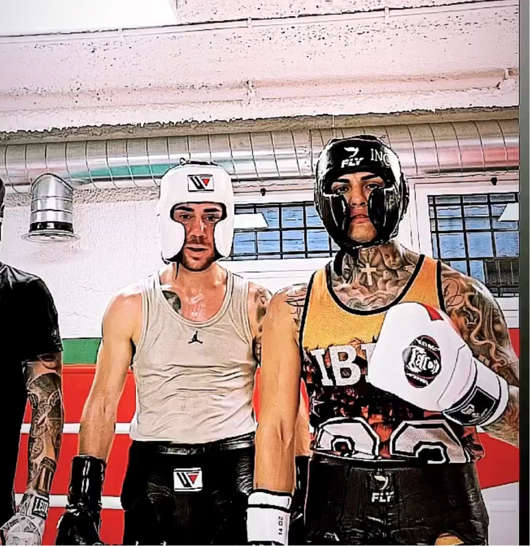 Bloody White Sparring Gloves